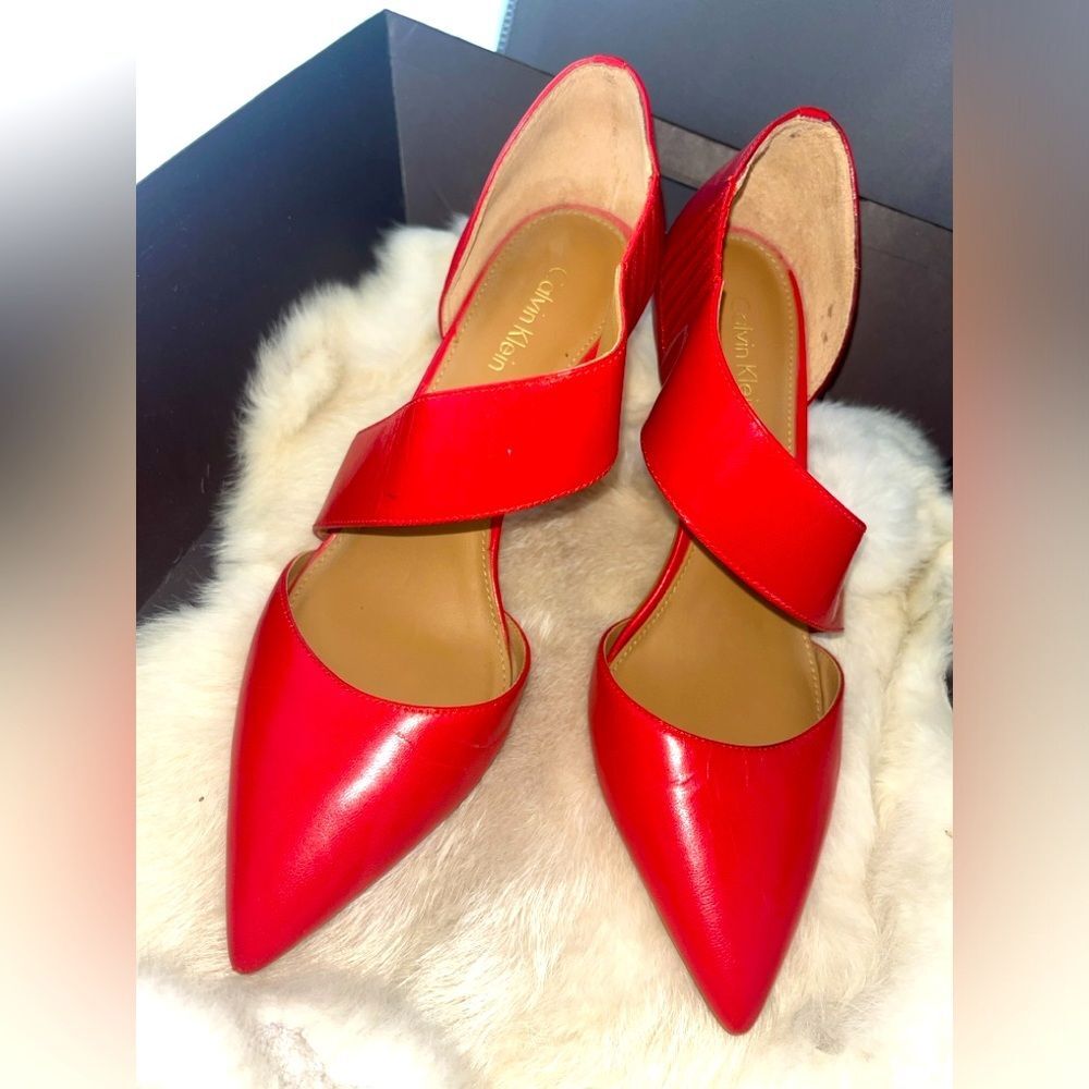 Calvin Klein Women Wrap Heel Red  Patent Leather Gella Slip On Pumps Sz 6.5